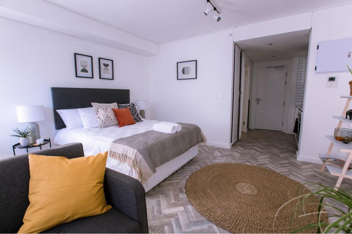 Stylish, Modern, Walk To Restaurants And Cbd Apartman Fokváros Kültér fotó